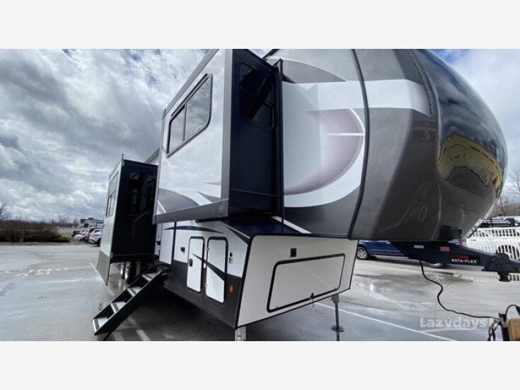Thumbnail Photo undefined for New 2022 Dutchmen Yukon